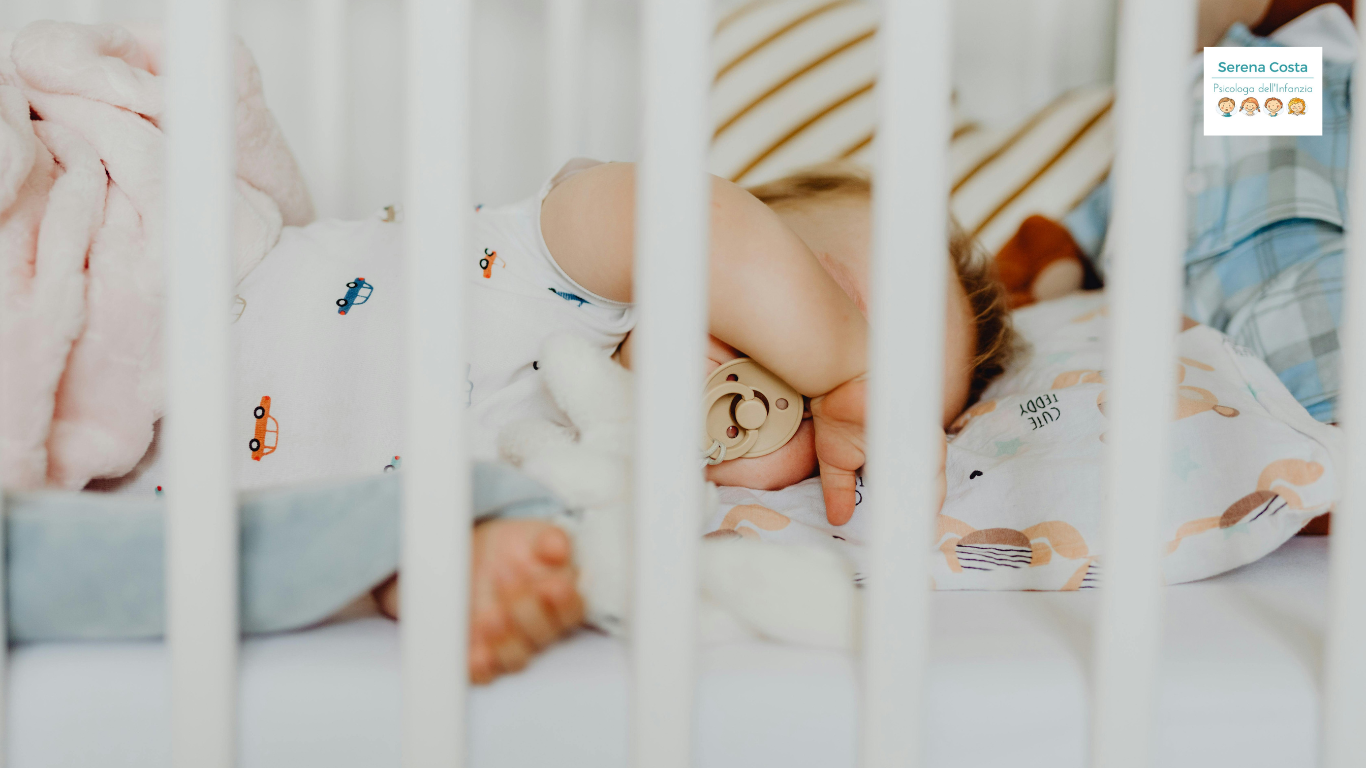 bambino che non vuole addormentarsi